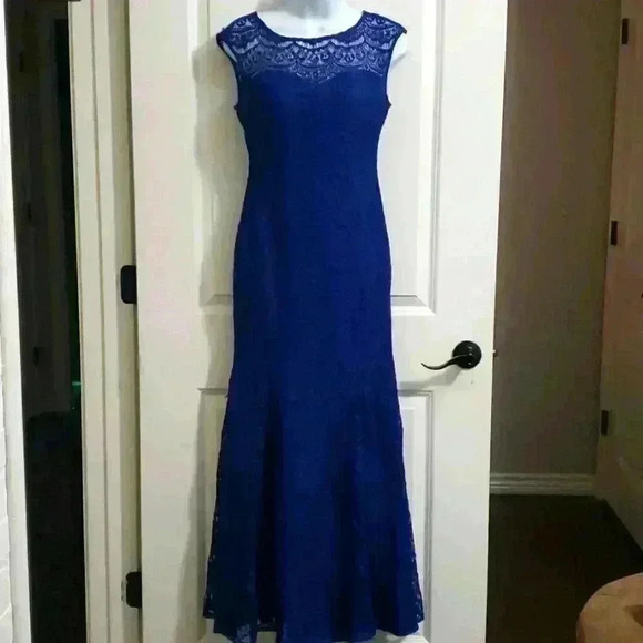 Royal Blue Lace Gown - Picture 1 of 15